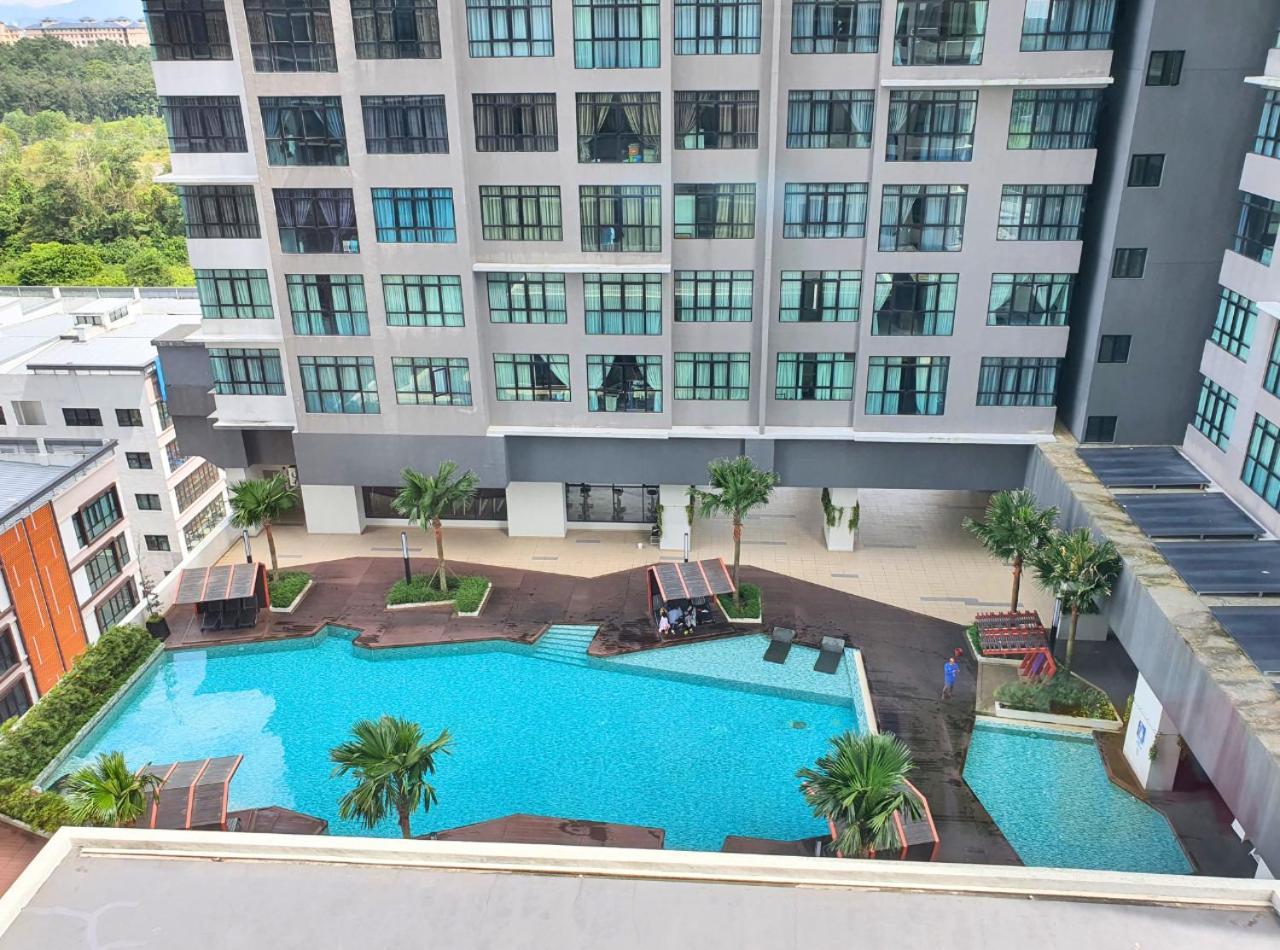 Conezion Near Ioi City Mall, Maeps Serdang, Putrajaya By Cloud Host Habitación foto
