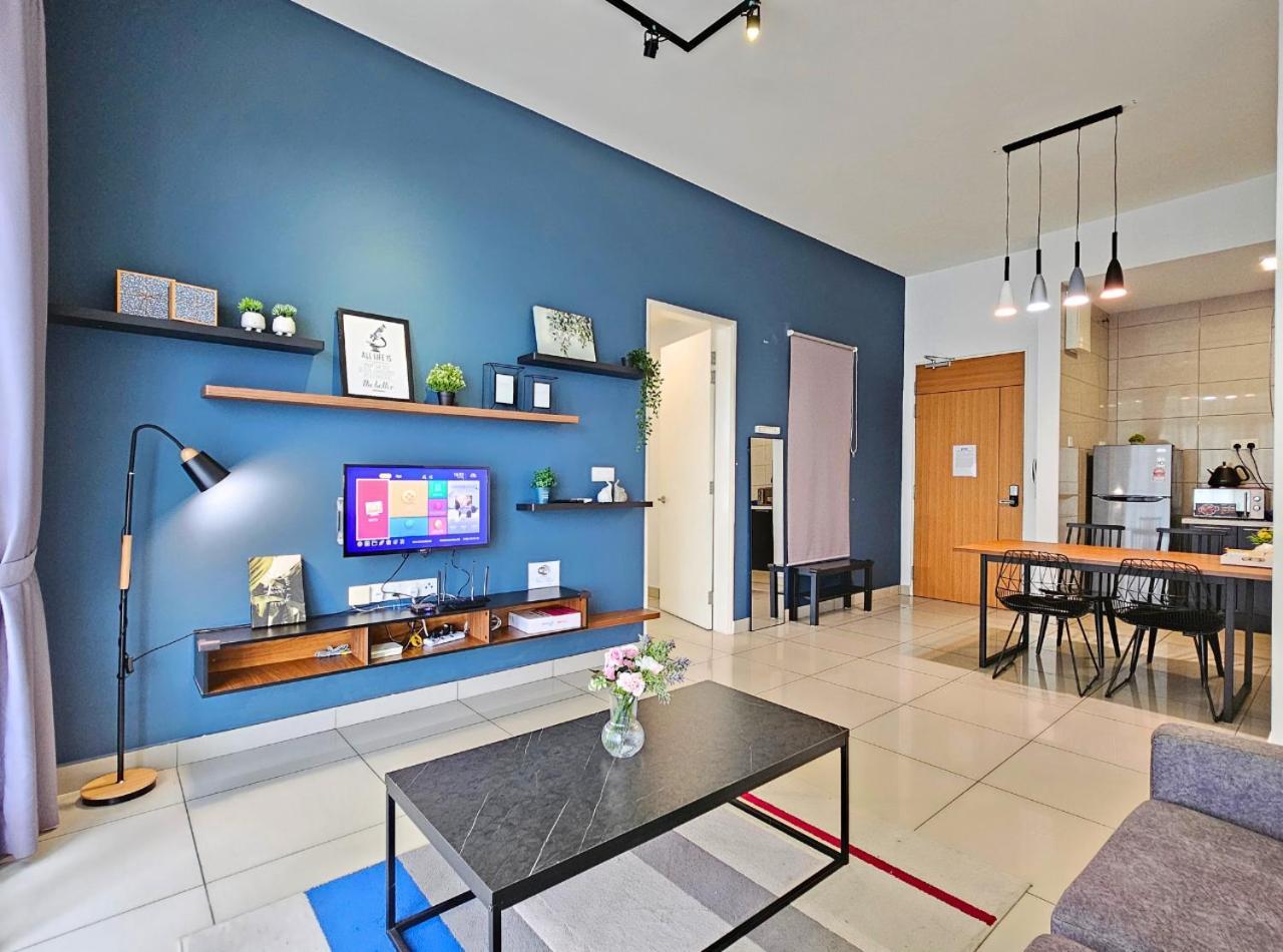 Conezion Near Ioi City Mall, Maeps Serdang, Putrajaya By Cloud Host Exterior foto