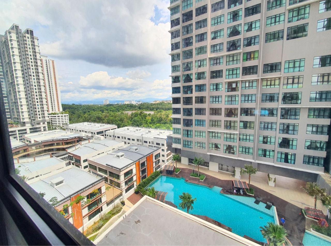Conezion Near Ioi City Mall, Maeps Serdang, Putrajaya By Cloud Host Habitación foto