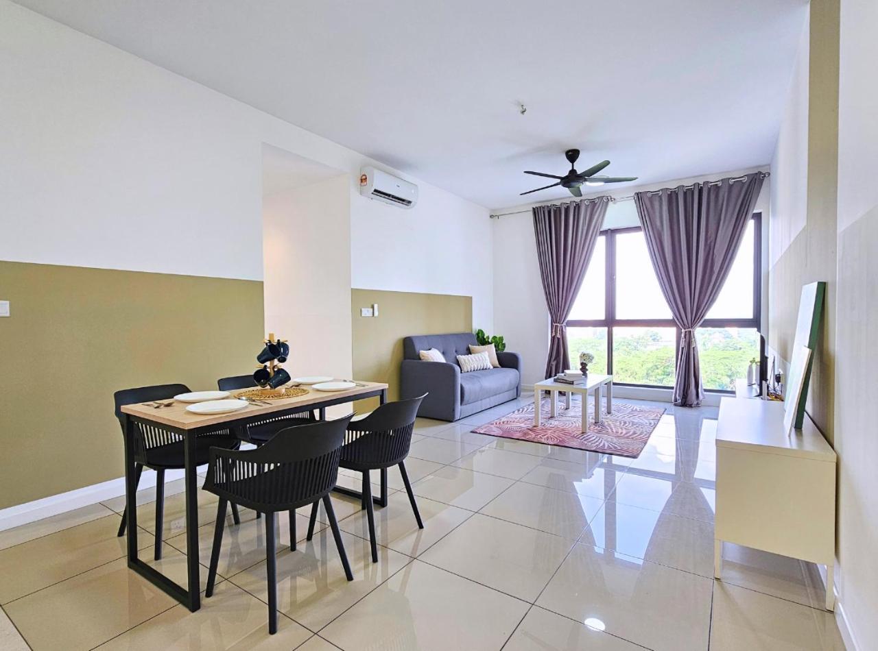 Conezion Near Ioi City Mall, Maeps Serdang, Putrajaya By Cloud Host Habitación foto
