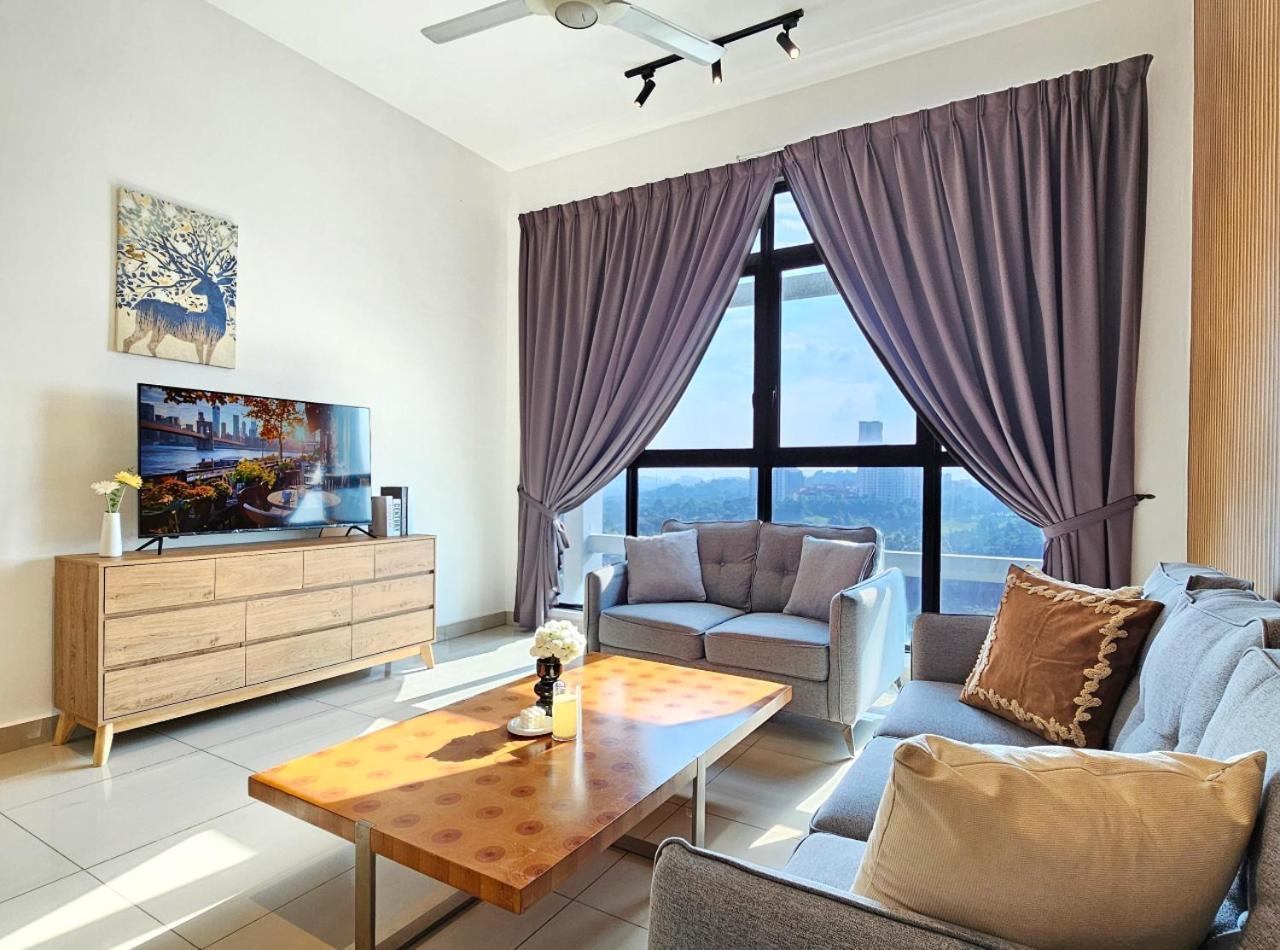 Conezion Near Ioi City Mall, Maeps Serdang, Putrajaya By Cloud Host Habitación foto